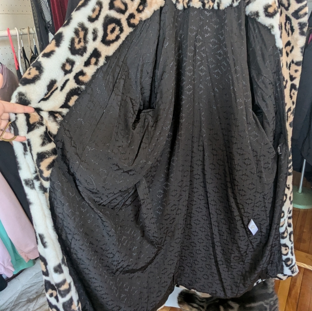 SpiritHoods Arabian Leopard Jacket - Picture 6 of 11